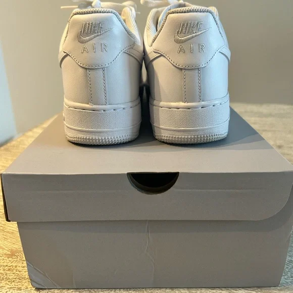 Air Force One White size 10 good condition only worn twice - Picture 4 of 5